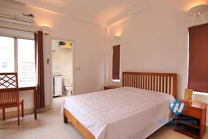 Nice one bedroom apartment for rent on Tay Ho district, Hanoi